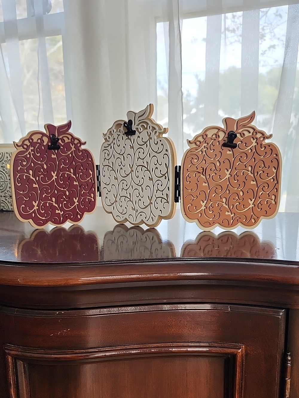 Decorative Pumpkin Trio Photo Display